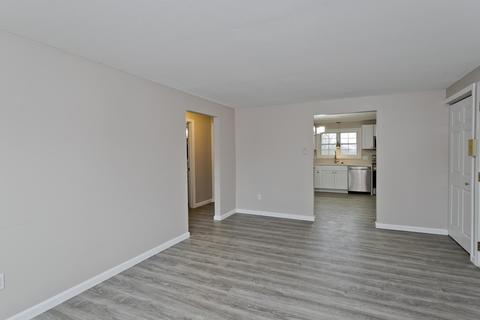 2 Maple Crest Cir #C, Holyoke, MA 01040 photo 15