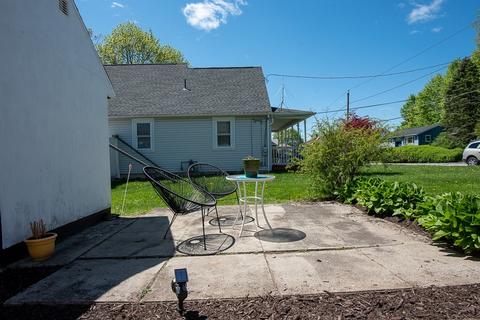 6 Summit St, Webster, MA 01570 photo 4