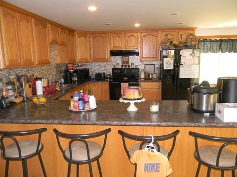 417 Vine St, Athol, MA 01331 photo 4