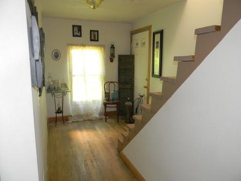 417 Vine St, Athol, MA 01331 photo 10