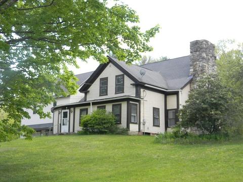 417 Vine St, Athol, MA 01331 photo 1