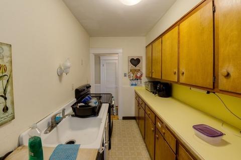 81 Forest St, Worcester, MA 01609 photo 6