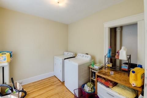 81 Forest St, Worcester, MA 01609 photo 9