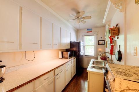 81 Forest St, Worcester, MA 01609 photo 25