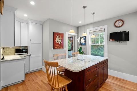 112 Sumner Rd, Brookline, MA 02445 photo 10