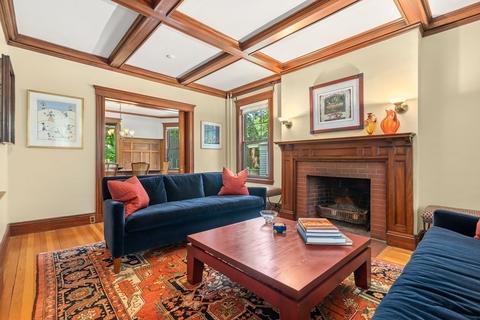 112 Sumner Rd, Brookline, MA 02445 photo 5