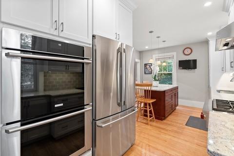 112 Sumner Rd, Brookline, MA 02445 photo 9