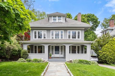 112 Sumner Rd, Brookline, MA 02445 photo 1
