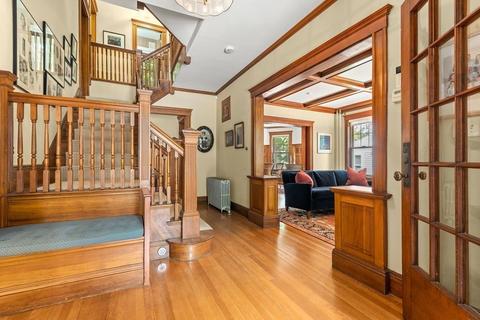 112 Sumner Rd, Brookline, MA 02445 photo 3