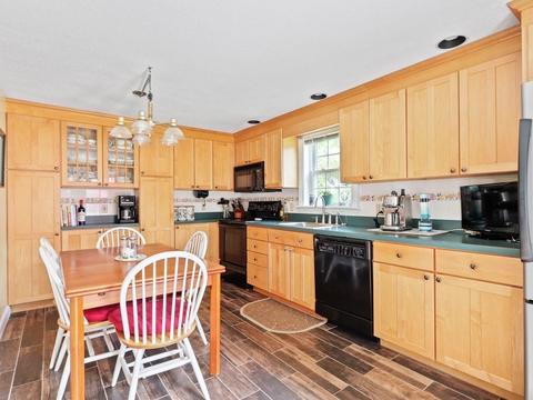 26 Elda Rd, Framingham, MA 01701 photo 5