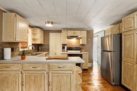 8 Wyman St, Webster, MA 01570 photo 18