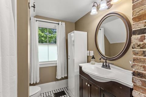 68 W Main St, Georgetown, MA 01833 photo 18