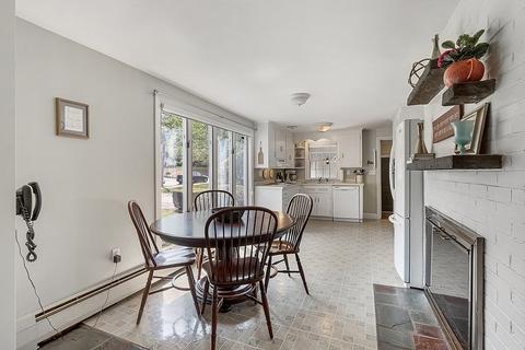 53 Dana Rd, Reading, MA 01867 photo 9
