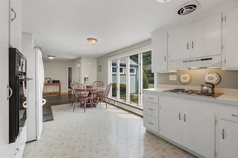 53 Dana Rd, Reading, MA 01867 photo 7