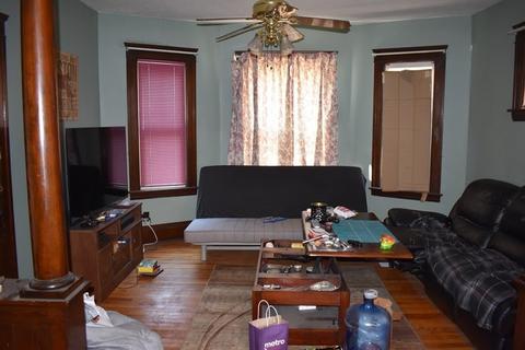 19 Alpine St, Worcester, MA 01610 photo 8