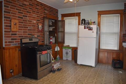 19 Alpine St, Worcester, MA 01610 photo 3