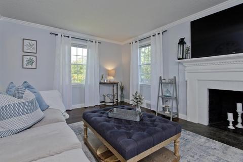 18 Wayside St, Springfield, MA 01118 photo 16