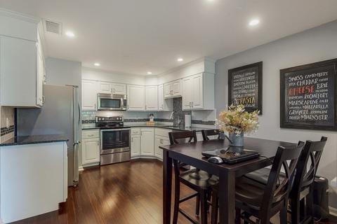 84 Walpole St #3F, Canton, MA 02021 photo 1