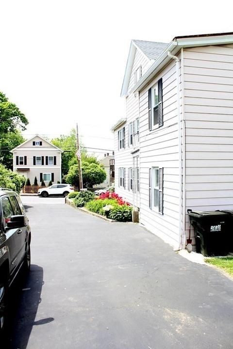 17 Whitcomb St, Webster, MA 01570 photo 9