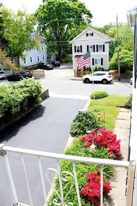 17 Whitcomb St, Webster, MA 01570 photo 2