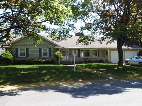 18 Stadium Rd, Methuen, MA 01844 photo 2