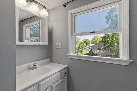 32 Hull St, Beverly, MA 01915 photo 14