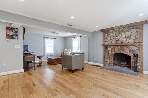 32 Hull St, Beverly, MA 01915 photo 8