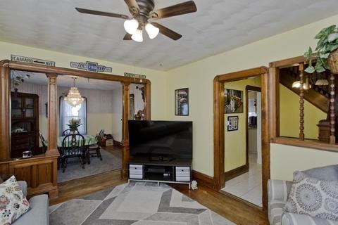 31 Nathaniel St, Springfield, MA 01109 photo 6