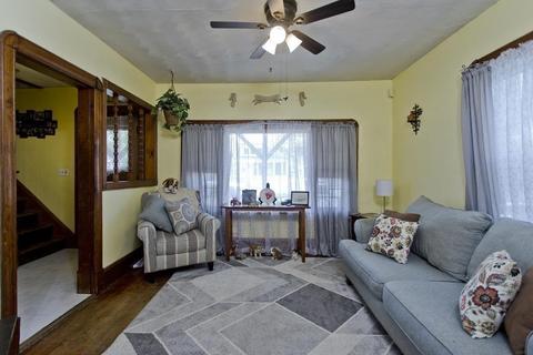 31 Nathaniel St, Springfield, MA 01109 photo 2