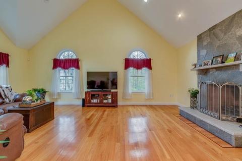 20 Simpson Rd, Windham, NH 03087 photo 9
