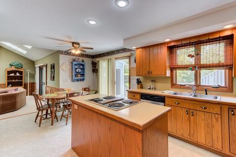 51 Hurtle Ave, Worcester, MA 01604 photo 19