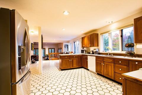 196 Exeter Rd, Hampton Falls, NH 03844 photo 11