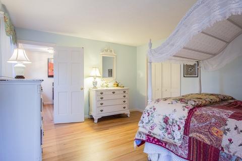 196 Exeter Rd, Hampton Falls, NH 03844 photo 16