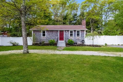 538 Cotuit Rd, Mashpee, MA 02649 photo 1