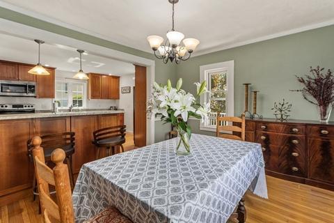 1 Ferdinand St, Stoneham, MA 02180 photo 9
