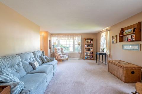 29 Pinebrook Dr, Springfield, MA 01129 photo 8