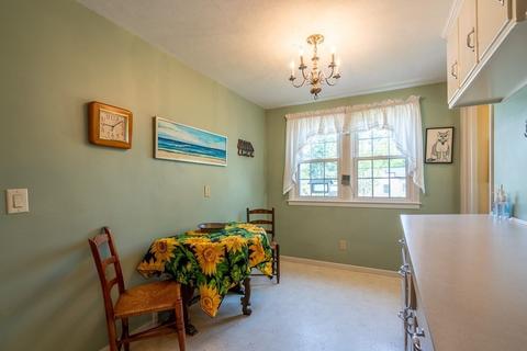 29 Pinebrook Dr, Springfield, MA 01129 photo 6