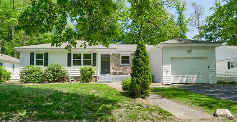 45 Ashmore Rd, Worcester, MA 01602 photo 1
