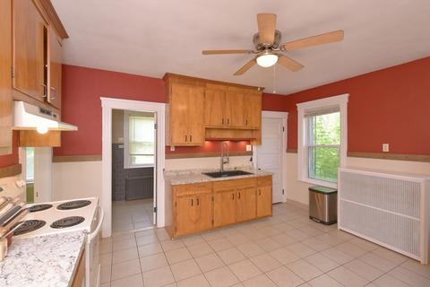 8 Wilkinson St, Worcester, MA 01606 photo 19