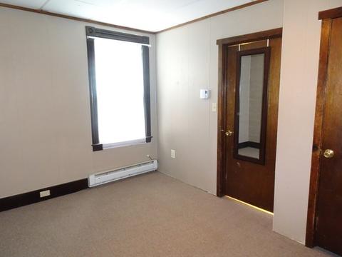 56 Pine St, Warren, MA 01083 photo 6