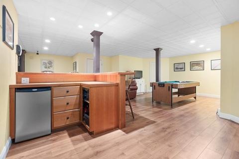 8 Julian Way, Hingham, MA 02043 photo 22
