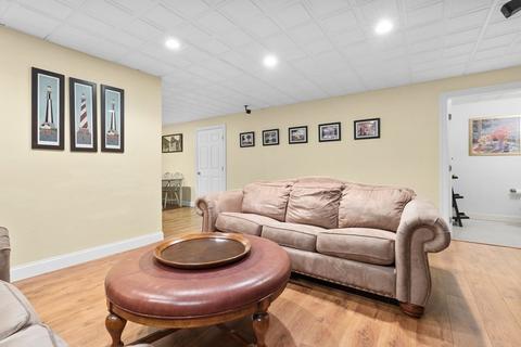 8 Julian Way, Hingham, MA 02043 photo 24