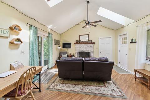 33 Douglas Rd, Dracut, MA 01826 photo 11