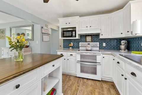 33 Douglas Rd, Dracut, MA 01826 photo 7