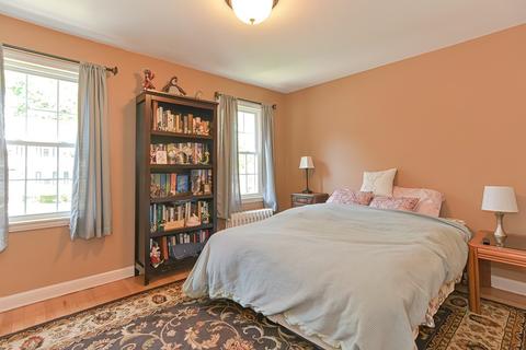 75 Deerfield St, Worcester, MA 01602 photo 17