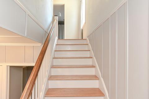 75 Deerfield St, Worcester, MA 01602 photo 14