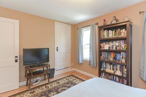 75 Deerfield St, Worcester, MA 01602 photo 18