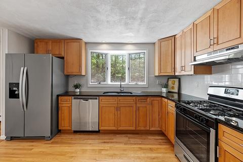 6 Eliot Cir, Acton, MA 01720 photo 8