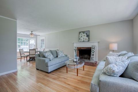 361 Forest Hills Rd, Springfield, MA 01128 photo 10