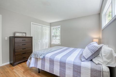 361 Forest Hills Rd, Springfield, MA 01128 photo 12